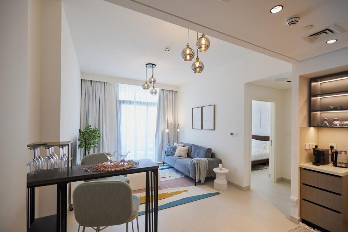 Spacious 1br Burj Crown Downtown *